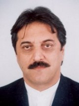 دکتر وحیدرضا میرآبی دانشیار، گروه مدیریت بازرگانی، دانشگاه آزاد اسلامی تهران مرکزی