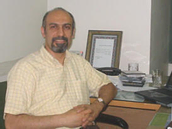 دکتر محمود حسینی 