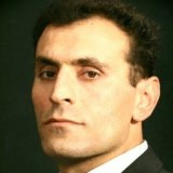 اسرافیل شیرازی رئیس موسسه علمی فرهنگی آپادانا اسرافیل شیرازی رئیس موسسه علمی فرهنگی آپادانا