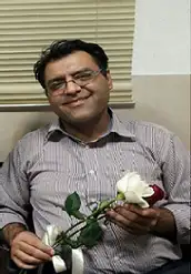 دکتر رضا بیدکی گروه روانپزشکی، دانشکده پزشکی، دانشگاه علوم پزشکی شهید صدوقی یزد، یزد دکتر رضا بیدکی گروه روانپزشکی، دانشکده پزشکی، دانشگاه علوم پزشکی شهید صدوقی یزد، یزد