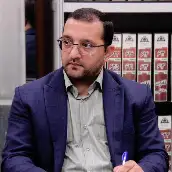 دکتر مسلم آقایی طوق دکتر مسلم آقایی طوق