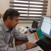 دکتر سید علی قاسم زاده استاد،گروه زبان و ادبیات فارسی دانشگاه بین المللی امام خمینی(ره) دکتر سید علی قاسم زاده استاد،گروه زبان و ادبیات فارسی دانشگاه بین المللی امام خمینی(ره)