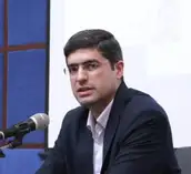 دکتر فریبرز ارغوانی پیرسلامی دانشیار، عضو هیئت علمی دانشگاه شیراز دکتر فریبرز ارغوانی پیرسلامی دانشیار، عضو هیئت علمی دانشگاه شیراز