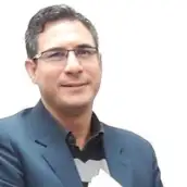 دکتر ایمان یوسفی جوان  دکتر ایمان یوسفی جوان